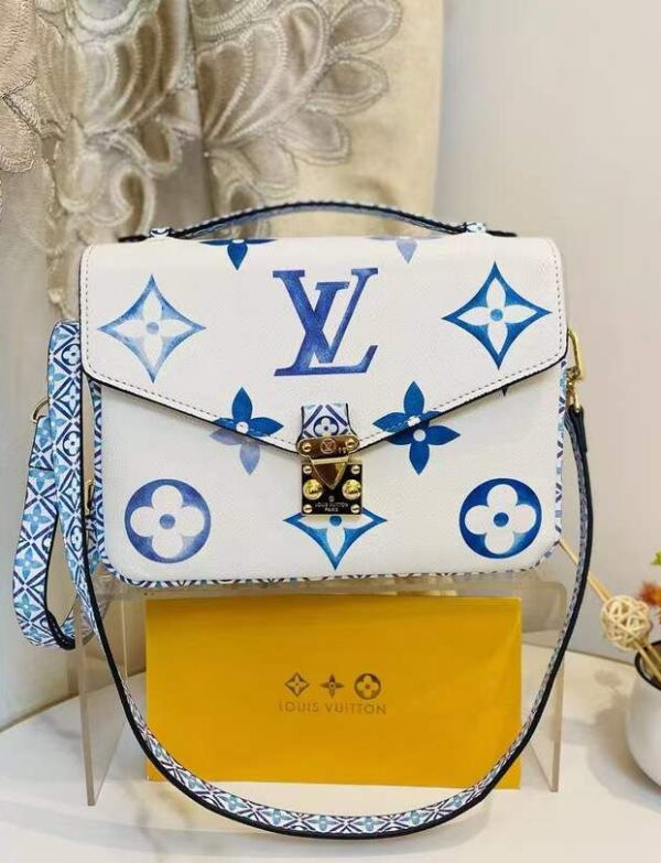 Louis Vuitton Pochette Métis Bicolor Monogram Crossbody Bag – White & Pink