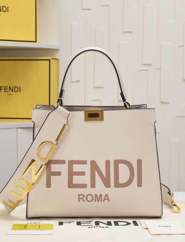 Fendi Sunshine Medium Tote Bag – Leather FENDI ROMA Shopper