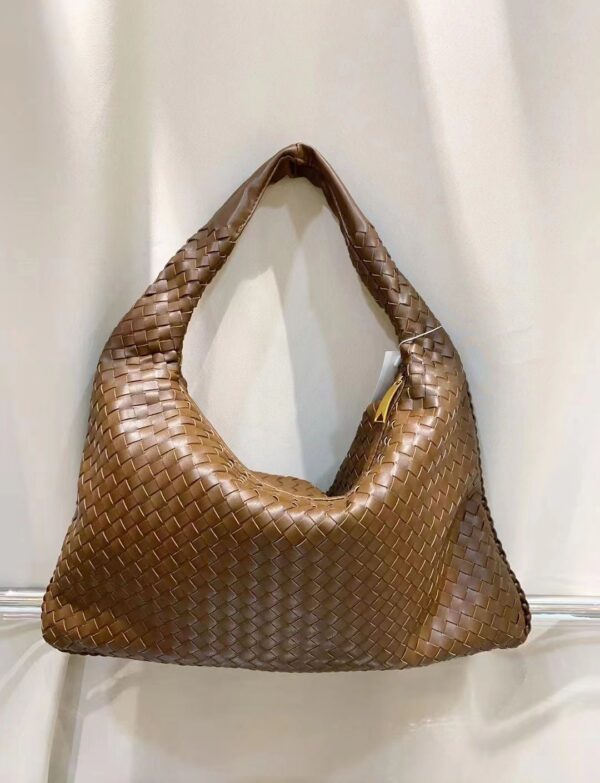 Woven Hobo Shoulder Bag